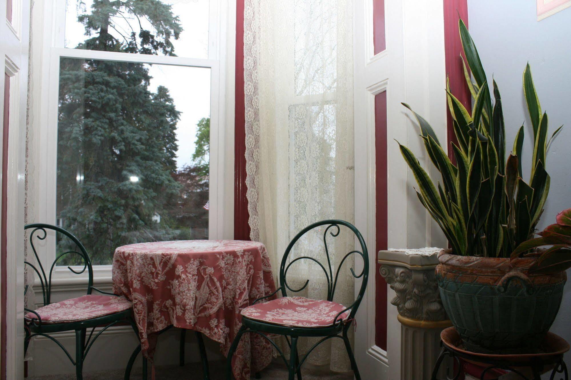 The Gridley Inn B&B Waterloo Εξωτερικό φωτογραφία